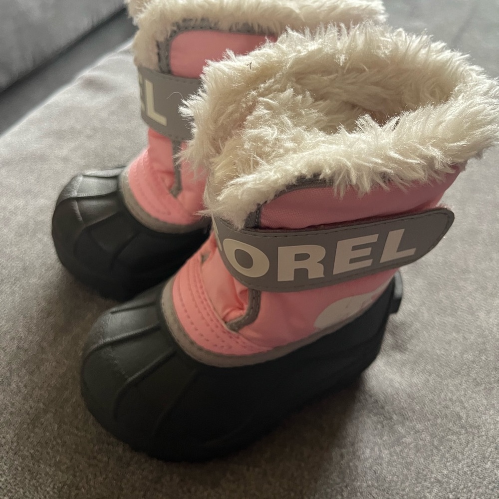 Sorel toddler winter boots